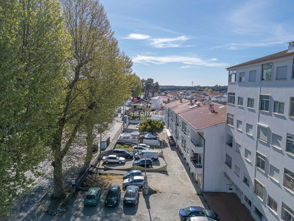 Apartamento T1 para Venda em Darque Foto 15