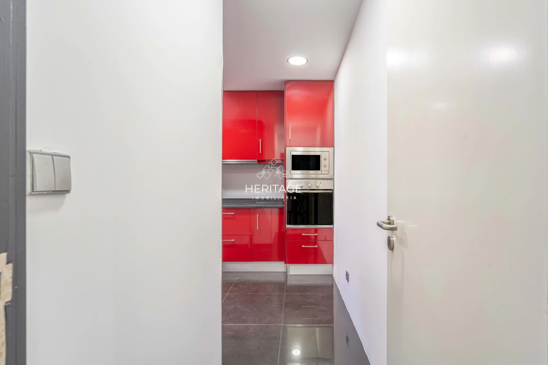 Apartamento T1 para Venda em Darque Foto 3