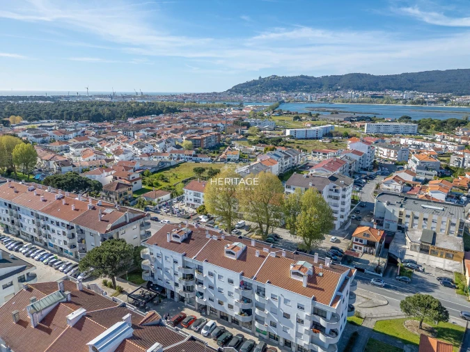 Apartamento T1 para Venda em Darque Foto 17