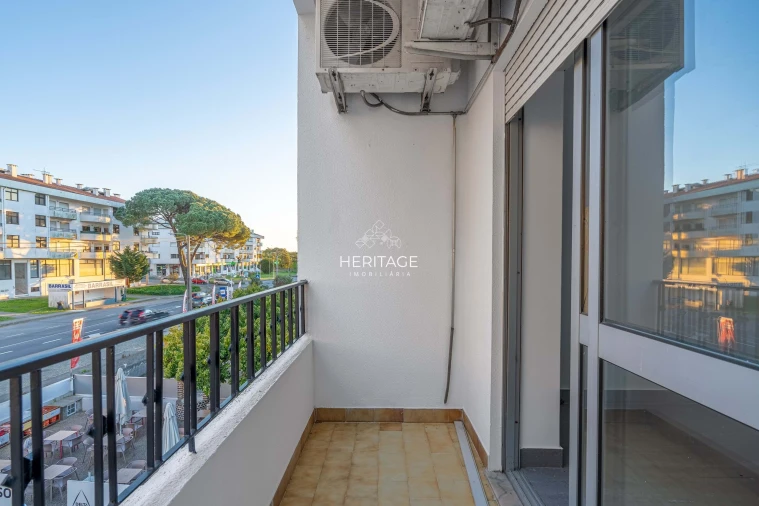 Apartamento T1 para Venda em Darque Foto 12