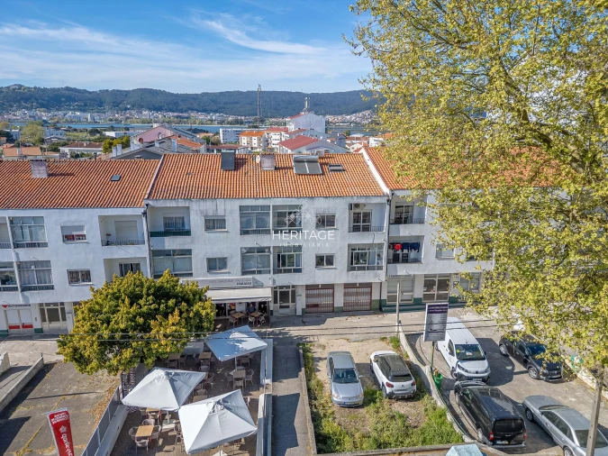 Apartamento T1 para Venda em Darque Foto 2