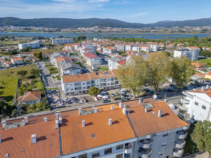 Apartamento T1 para Venda em Darque Foto 16