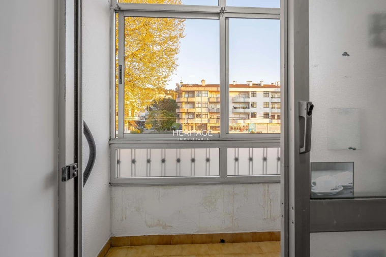 Apartamento T1 para Venda em Darque Foto 6