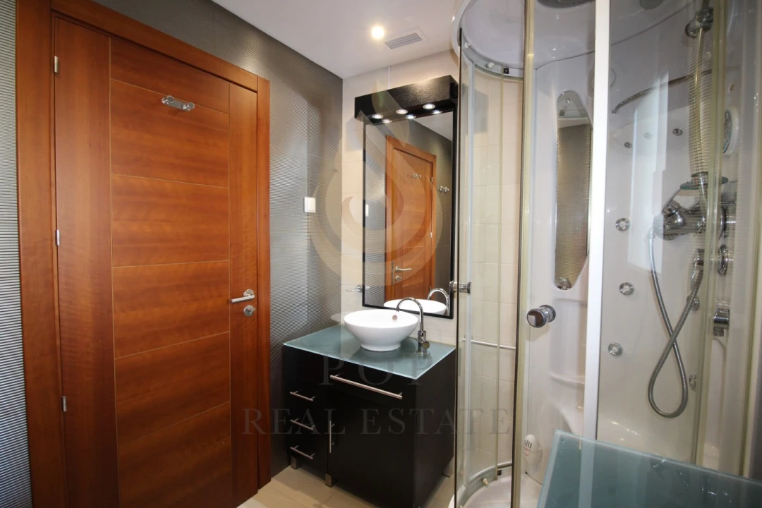 Apartamento T4 para Venda em Loule (São Sebastião) Foto 7