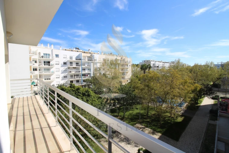 Apartamento T4 para Venda em Loule (São Sebastião) Foto 9