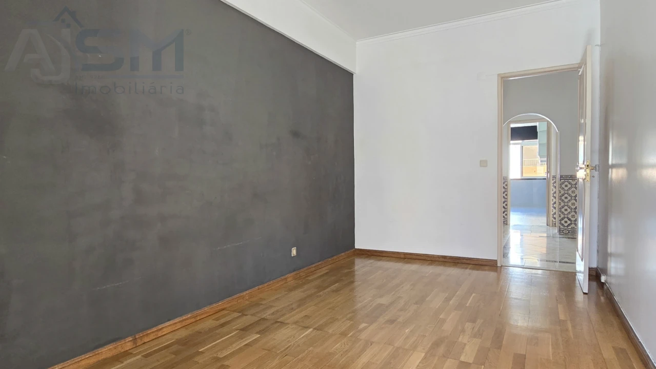 Apartamento T2 para Venda em Oeiras e São Julião da Barra, Paço de Arcos e Caxias Foto 5