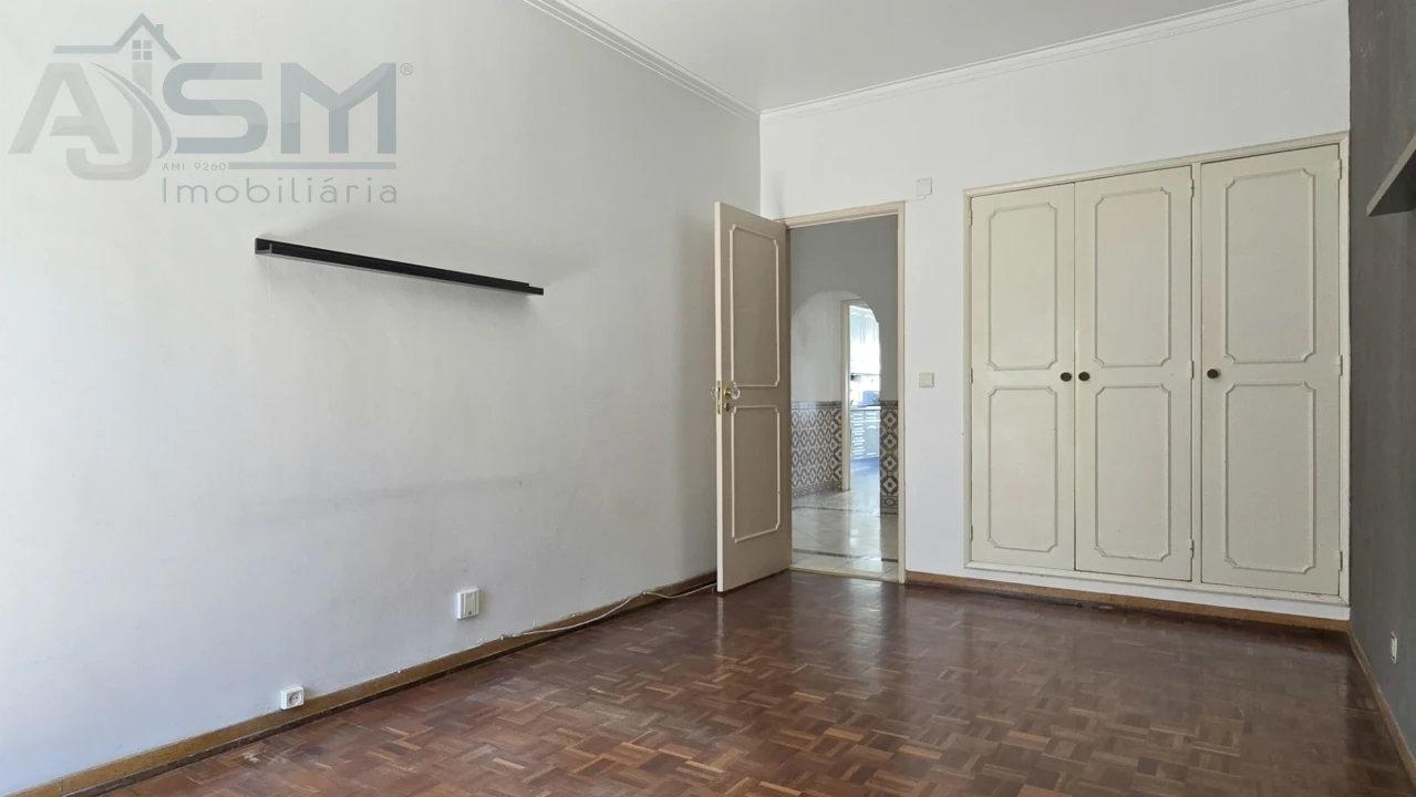 Apartamento T2 para Venda em Oeiras e São Julião da Barra, Paço de Arcos e Caxias Foto 1