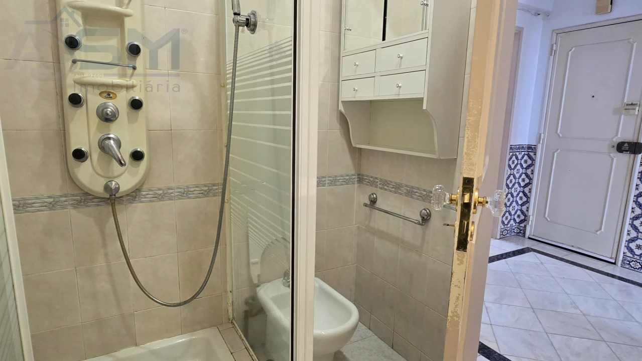 Apartamento T2 para Venda em Oeiras e São Julião da Barra, Paço de Arcos e Caxias Foto 9