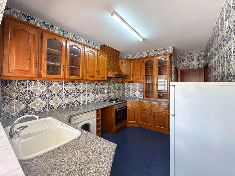 Apartamento T2 para Arrendamento em Castelo Branco Foto 8