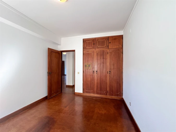 Apartamento T2 para Arrendamento em Castelo Branco Foto 30