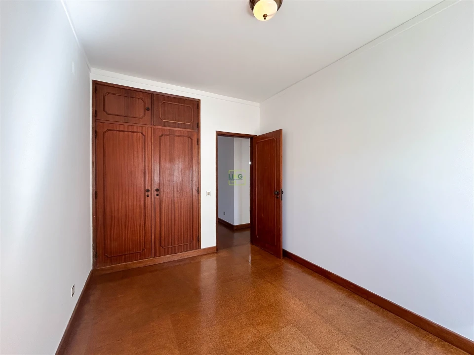 Apartamento T2 para Arrendamento em Castelo Branco Foto 22
