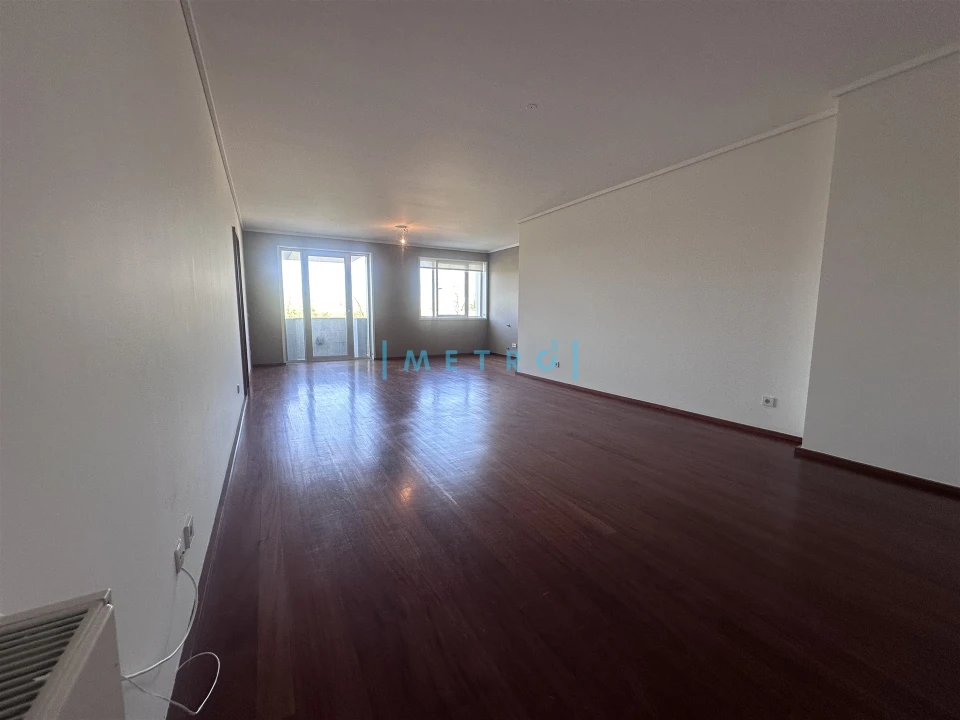Apartamento T3 para Arrendamento em Aldoar, Foz do Douro e Nevogilde Foto 5