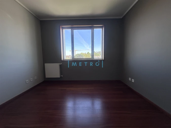Apartamento T3 para Arrendamento em Aldoar, Foz do Douro e Nevogilde Foto 15