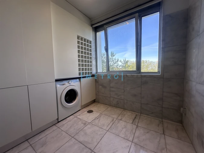 Apartamento T3 para Arrendamento em Aldoar, Foz do Douro e Nevogilde Foto 10