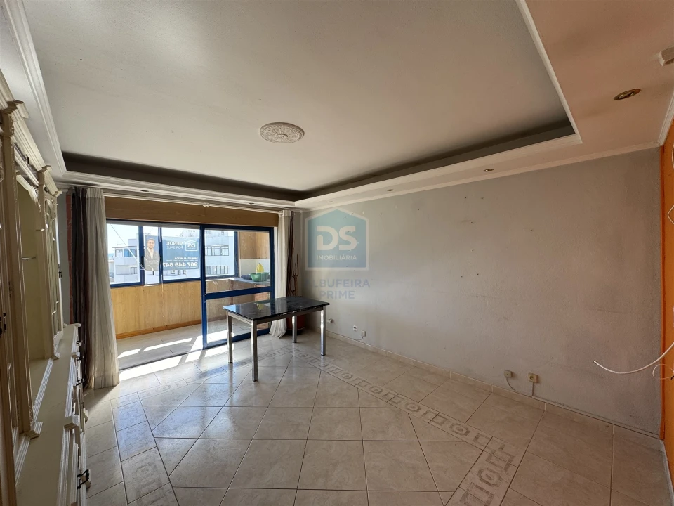 Apartamento T2 para Venda em Quarteira Foto 7