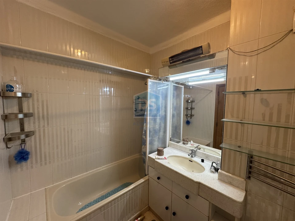 Apartamento T2 para Venda em Quarteira Foto 24