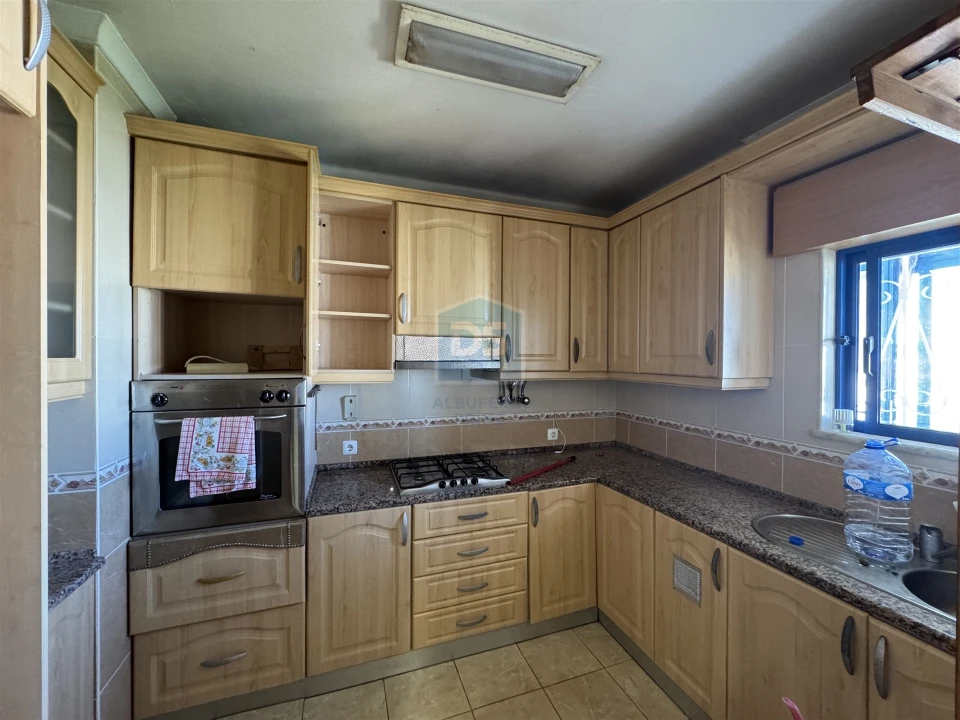 Apartamento T2 para Venda em Quarteira Foto 2