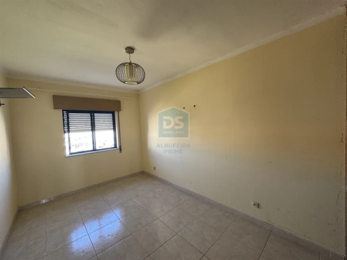 Apartamento T2 para Venda em Quarteira Foto 11