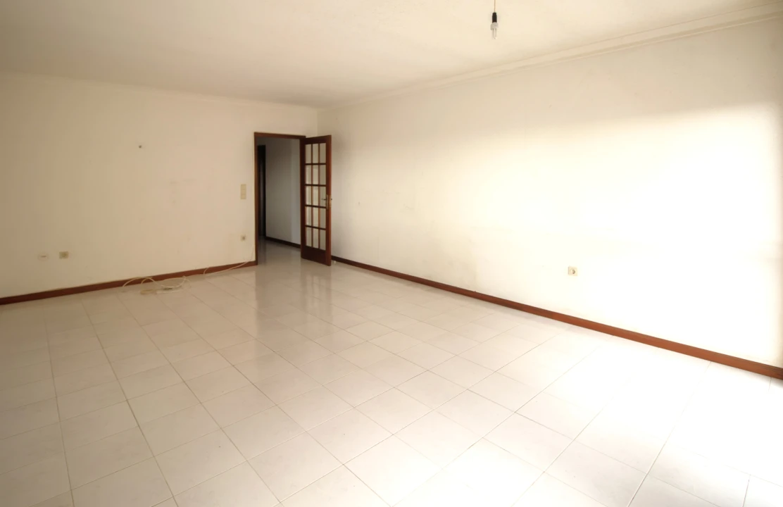 Apartamento T3 para Venda em Arvore Foto 4