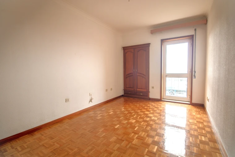 Apartamento T3 para Venda em Arvore Foto 1