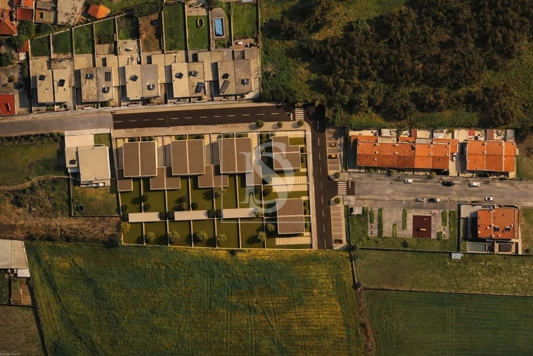 Terreno para Venda em Póvoa de Varzim, Beiriz e Argivai Foto 3