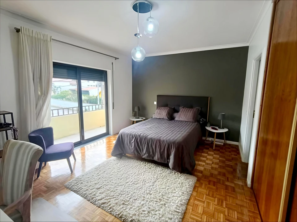 Moradia T4 para Venda em Lago Foto 27