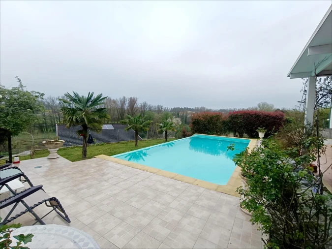 Moradia T4 para Venda em Lago Foto 11