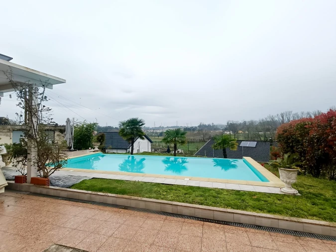 Moradia T4 para Venda em Lago Foto 19