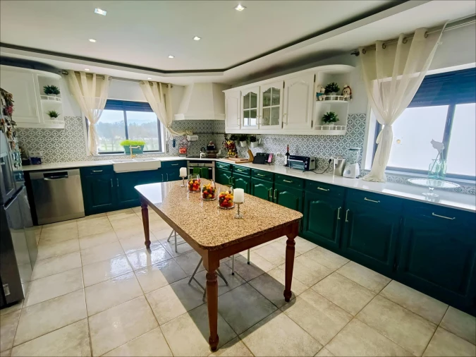 Moradia T4 para Venda em Lago Foto 26