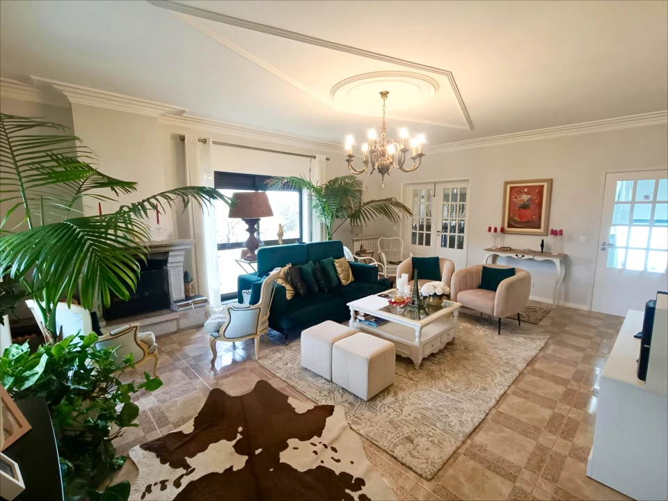 Moradia T4 para Venda em Lago Foto 6