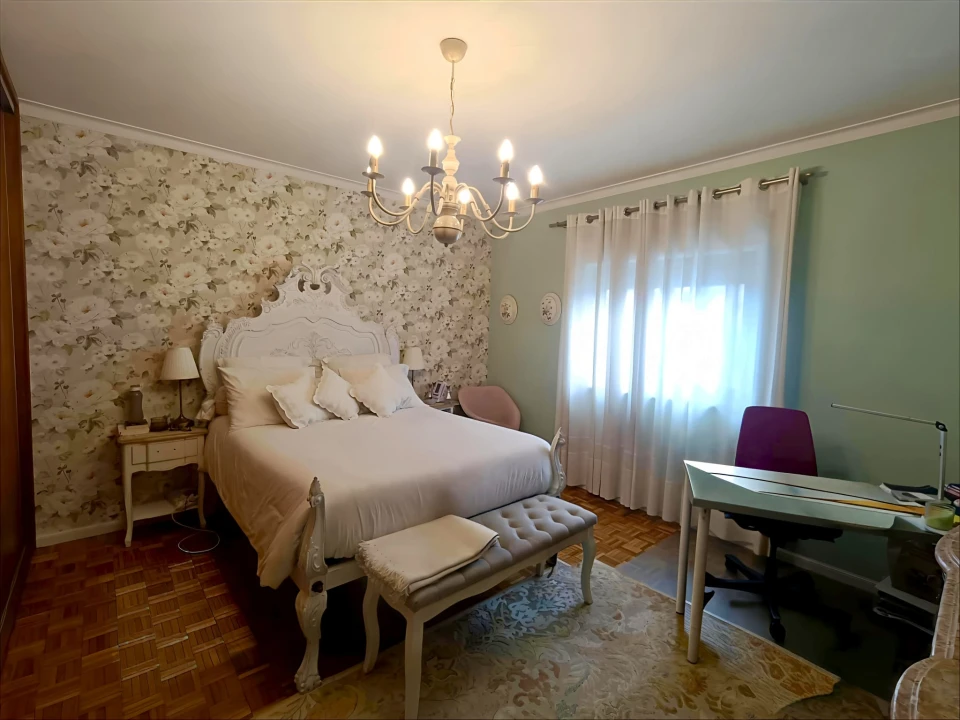 Moradia T4 para Venda em Lago Foto 24