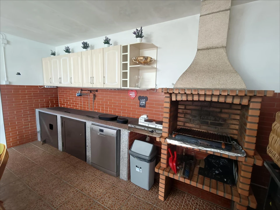 Moradia T4 para Venda em Lago Foto 17