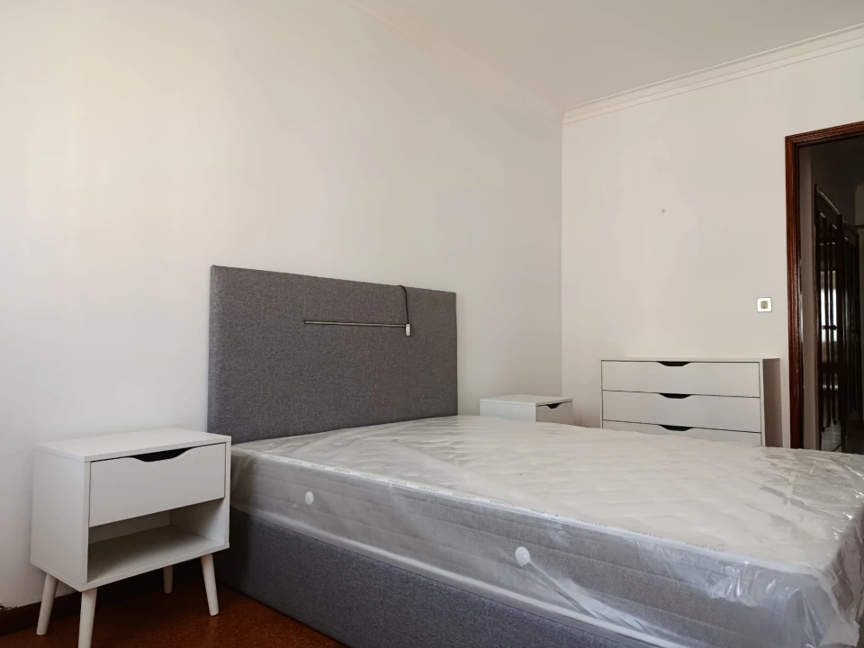 Apartamento T3 para Arrendamento em Chafe Foto 3