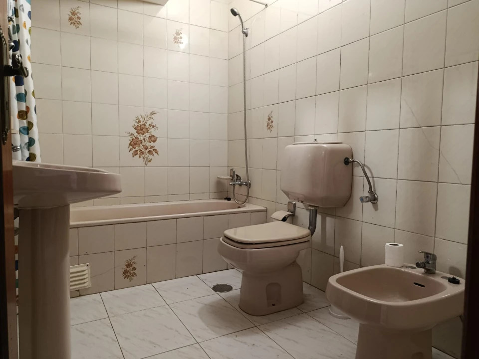 Apartamento T3 para Arrendamento em Chafe Foto 2