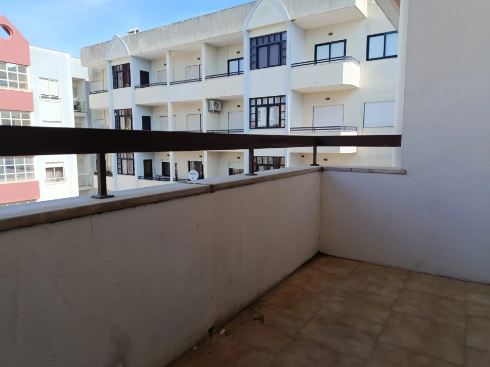 Apartamento T3 para Arrendamento em Chafe Foto 5