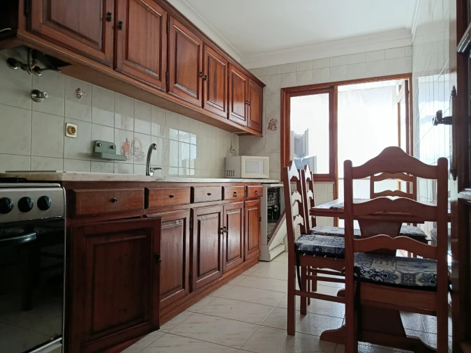 Apartamento T3 para Arrendamento em Chafe Foto 4