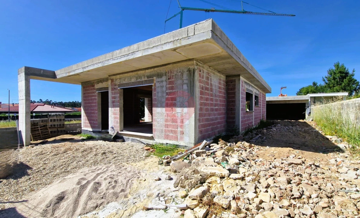 Moradia T3 para Venda em Mazedo e Cortes Foto 7