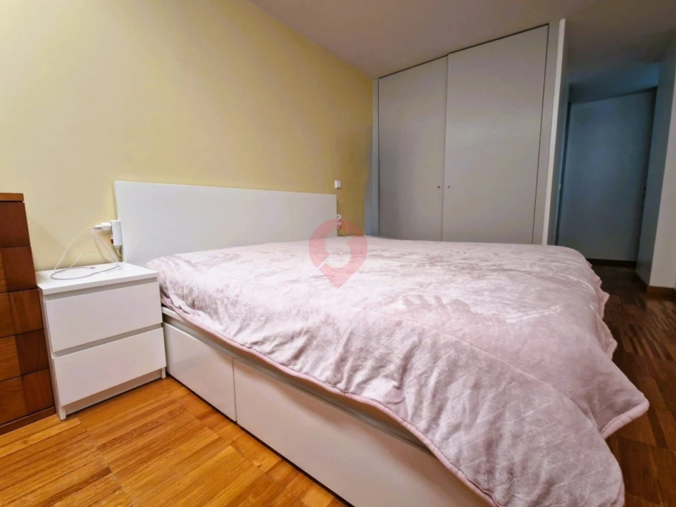 Apartamento T2 para Venda em Mazedo e Cortes Foto 8