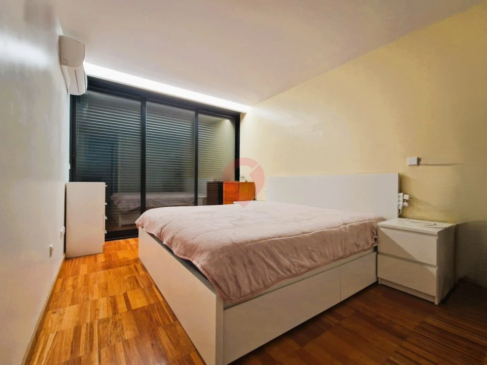 Apartamento T2 para Venda em Mazedo e Cortes Foto 9