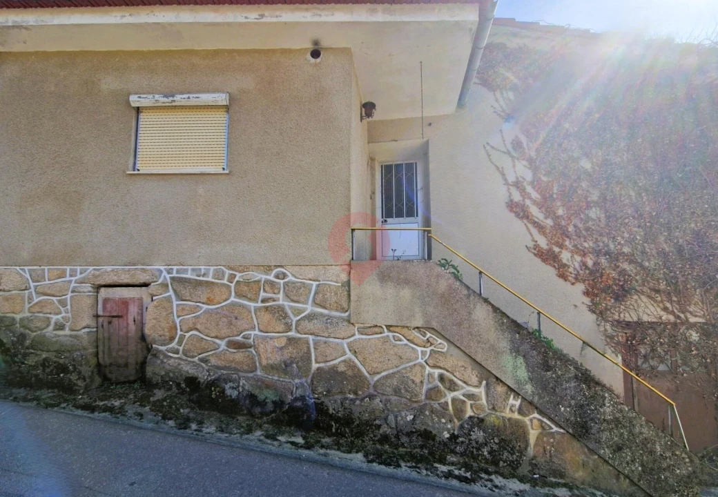 Moradia T5 para Venda em Paderne Foto 1