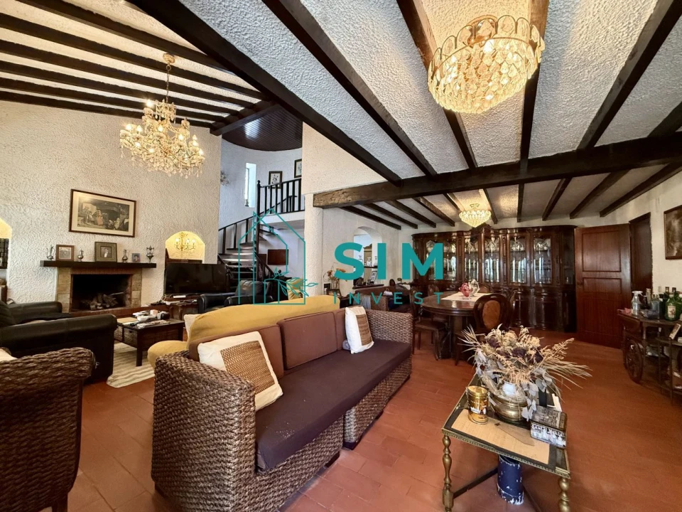 Moradia T5 para Venda em Sesimbra (Castelo) Foto 4