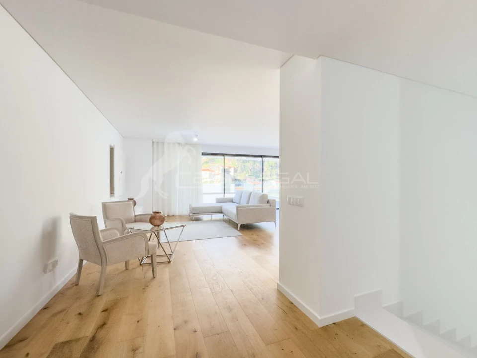 Apartamento T5 para Venda em Funchal (São Pedro) Foto 3