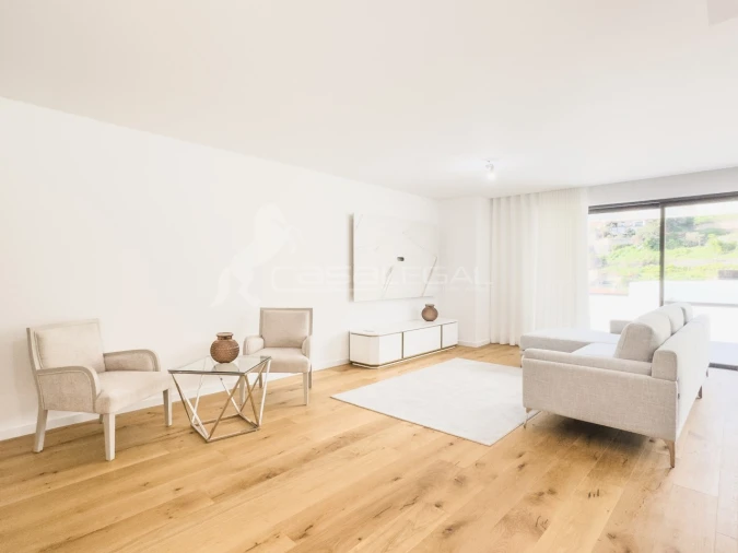 Apartamento T5 para Venda em Funchal (São Pedro) Foto 8