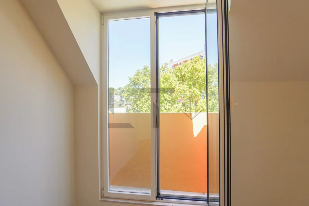 Apartamento T2 para Venda em São Domingos de Benfica Foto 9