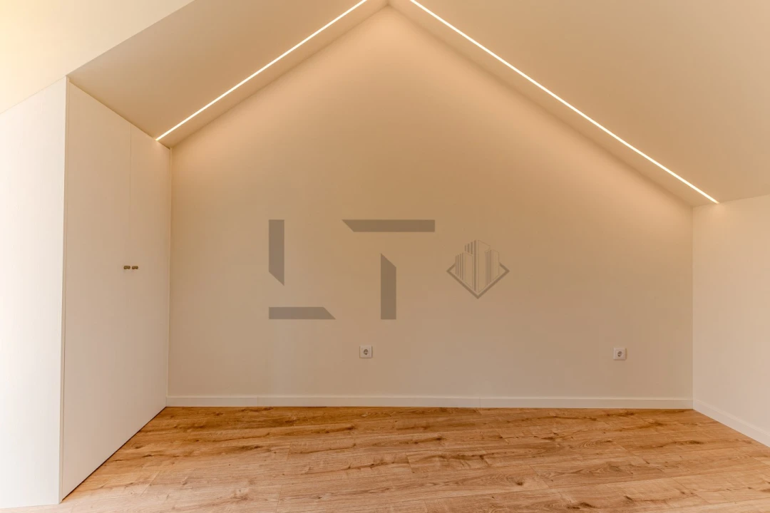 Apartamento T2 para Venda em São Domingos de Benfica Foto 11