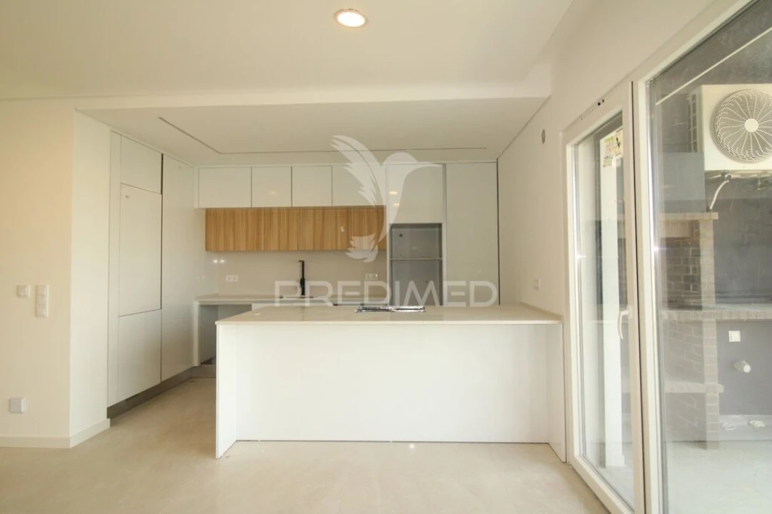 Apartamento T2 para Venda em Charneca de Caparica e Sobreda Foto 4