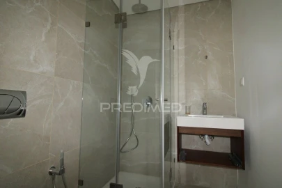 Apartamento T2 para Venda em Charneca de Caparica e Sobreda