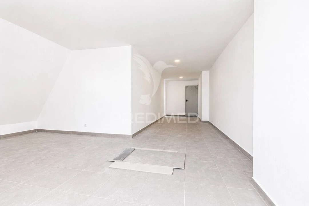 Apartamento T2 para Venda em Charneca de Caparica e Sobreda Foto 14