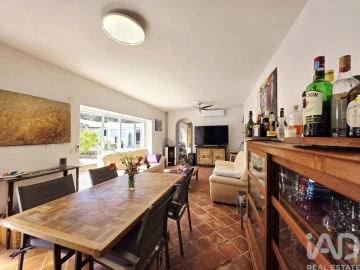 Moradia T3 para Venda em Santa Catarina da Fonte do Bispo