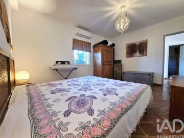 Moradia T3 para Venda em Santa Catarina da Fonte do Bispo